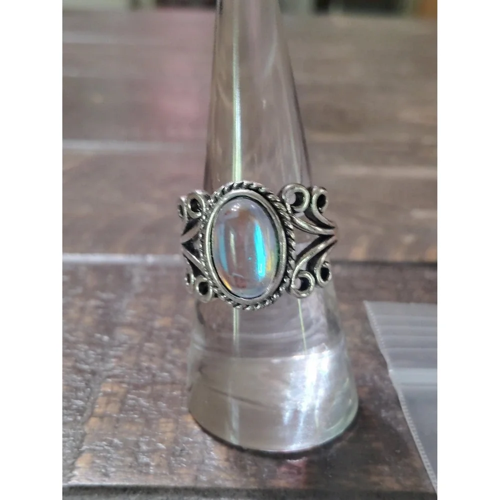 Boho Iridescent Moonstone Ring Oval Cabochon Filigree Tone Band Size 7.5